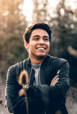 About 3 warren wong VVEwJJRRHgk unsplash